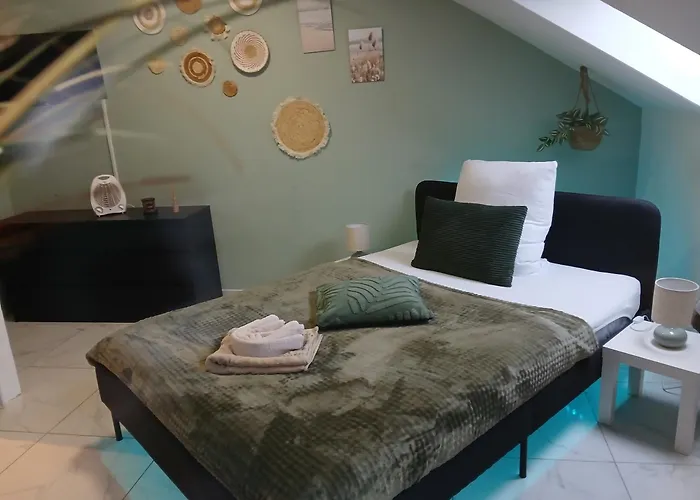 Honor - Neu Renoviert Apartmán *